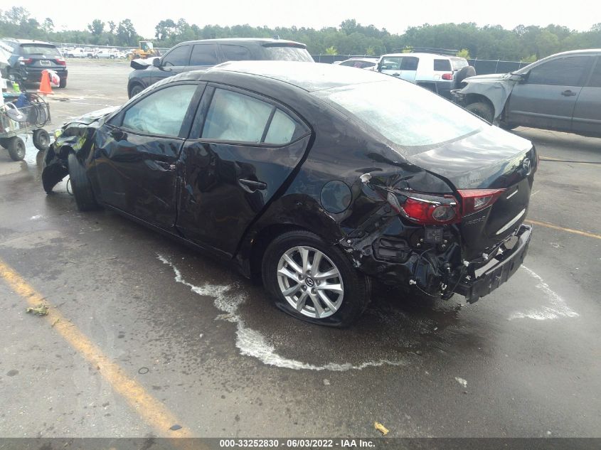 2018 MAZDA MAZDA3 4-DOOR SPORT 3MZBN1U74JM200124