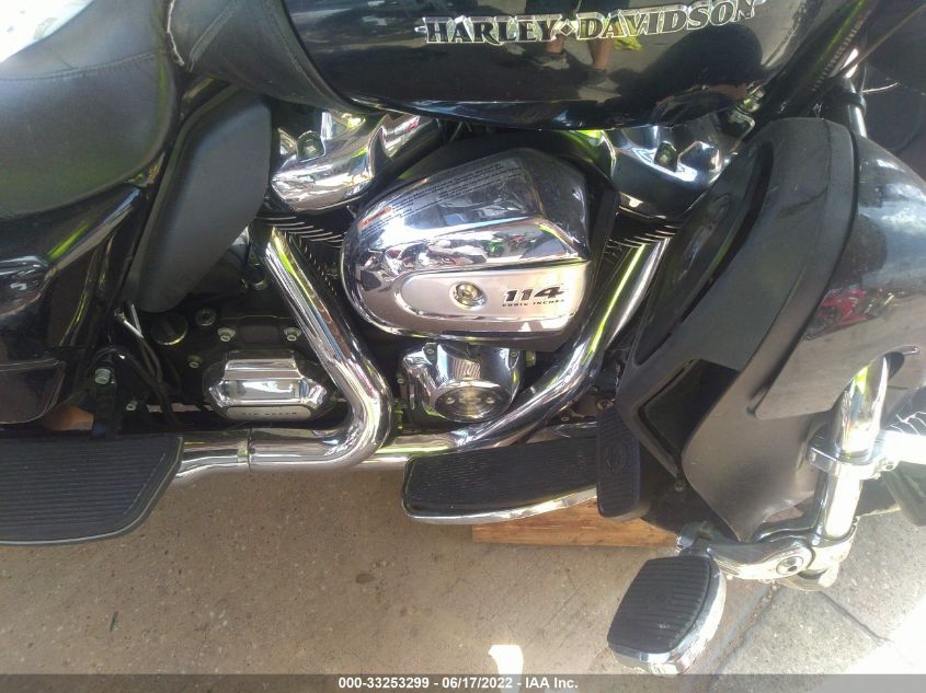 2019 HARLEY-DAVIDSON FLHTK - 1HD1KEF32KB618889