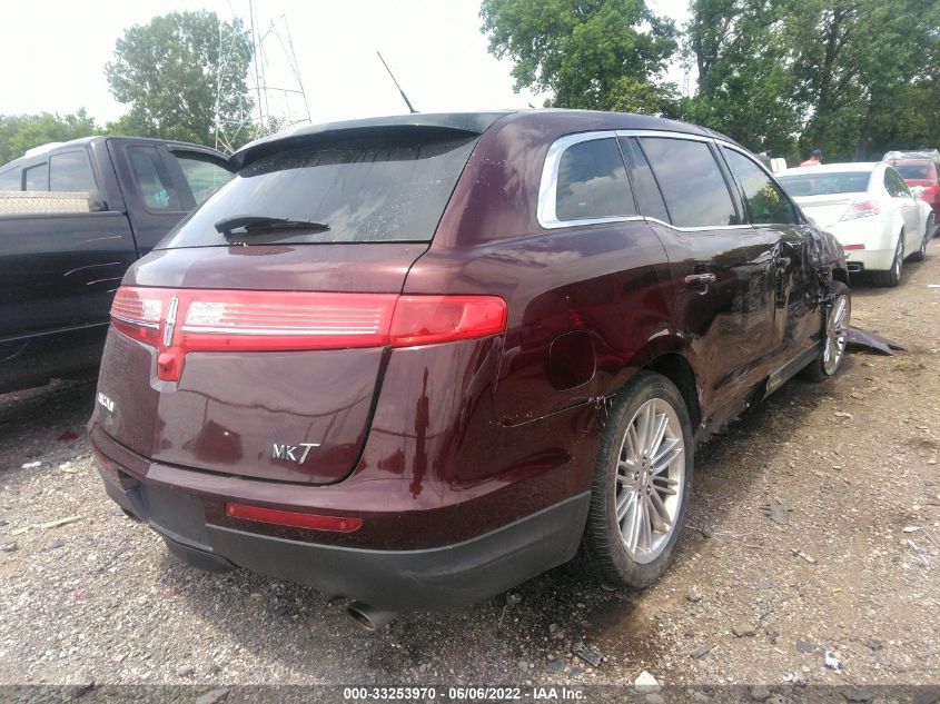 2017 LINCOLN MKT ELITE 2LMHJ5AT2HBL01157