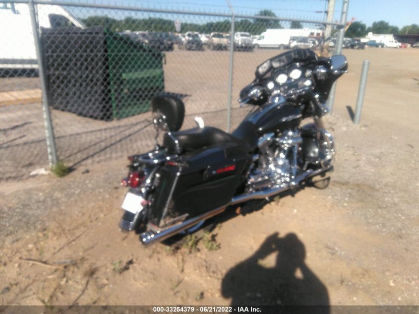 2006 HARLEY-DAVIDSON FLHXI 1HD1KBW156Y666323