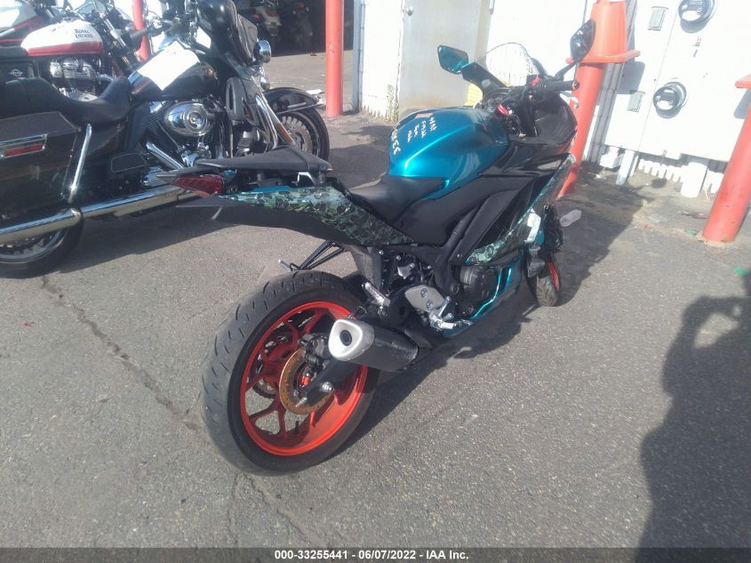 2021 YAMAHA YZFR3 A MH3RH18Y7MK008172