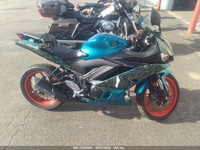 2021 YAMAHA YZFR3 A MH3RH18Y7MK008172