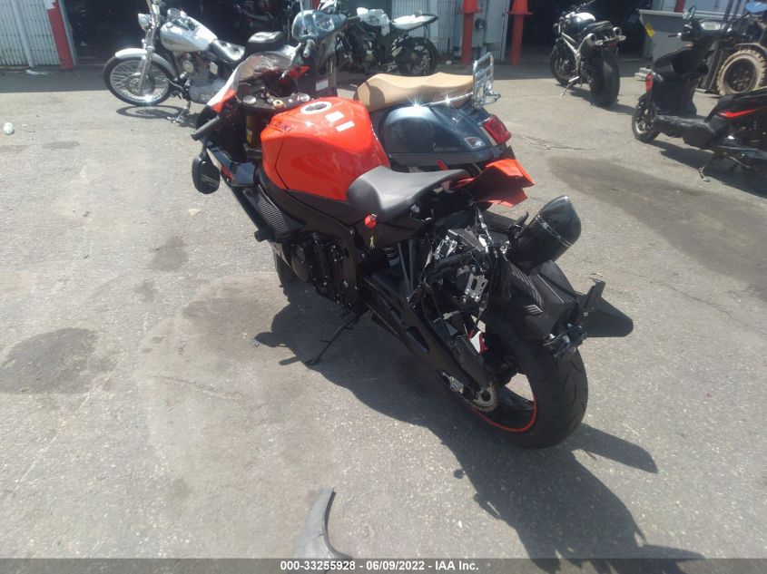 2022 SUZUKI GSX-R750 JS1GR7MA4N7100398