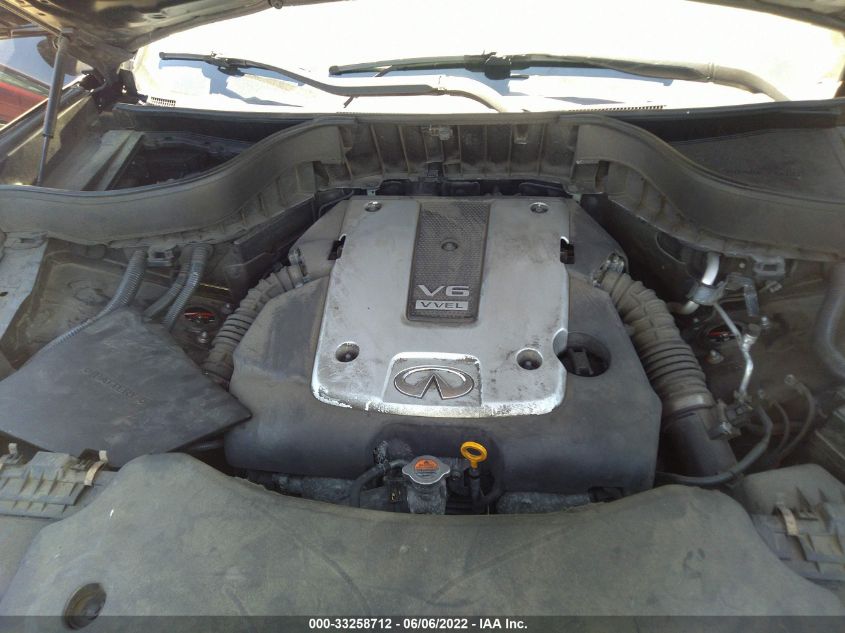 2015 INFINITI QX70 JN8CS1MWXFM482591