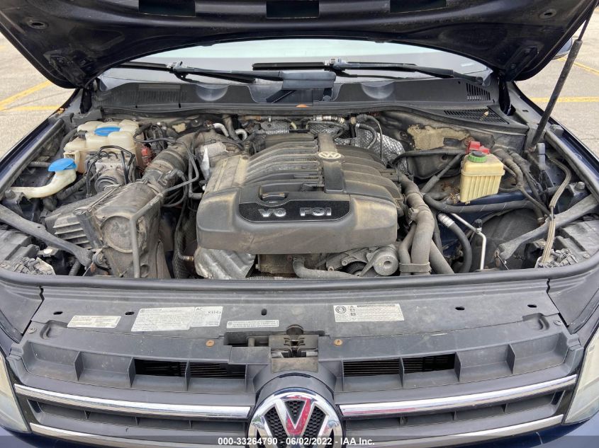 2013 VOLKSWAGEN TOUAREG EXEC WVGEF9BP1DD002935