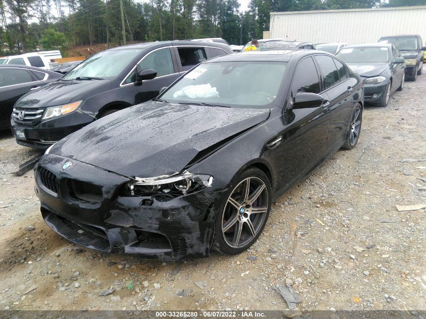 2015 BMW M5 WBSFV9C50FD594848