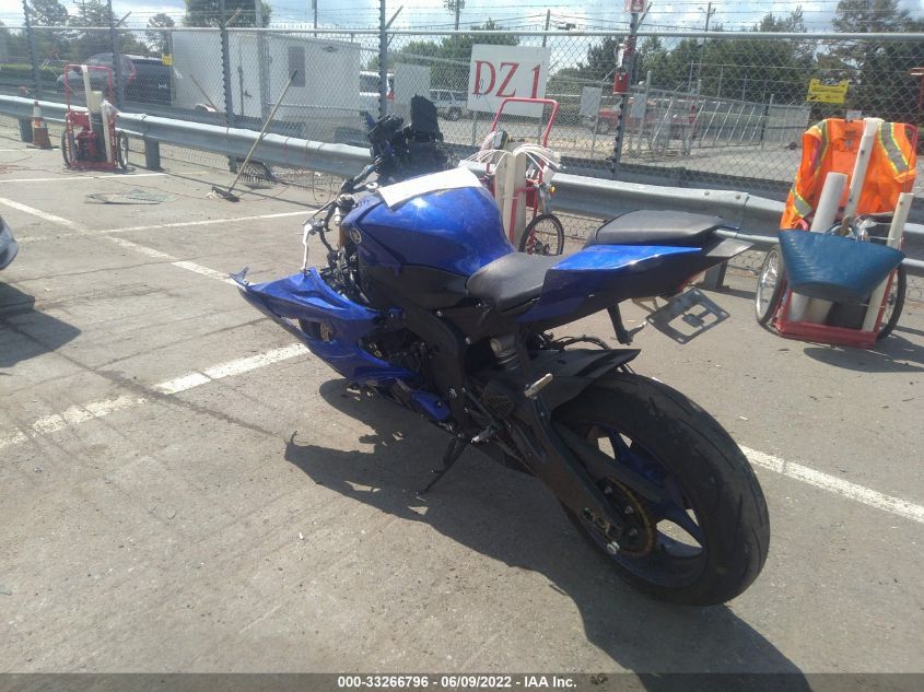 2018 YAMAHA YZFR6 JYARJ28E3JA002882