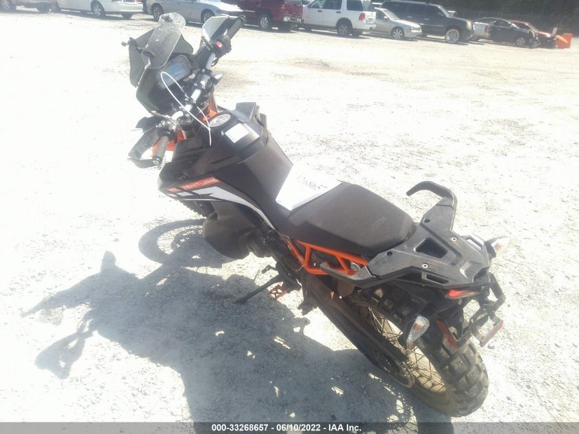 2021 KTM 890 ADVENTURE R VBKTR640XMM822396
