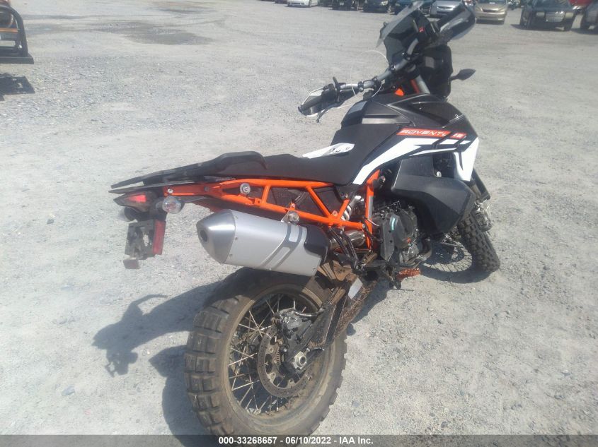 2021 KTM 890 ADVENTURE R VBKTR640XMM822396