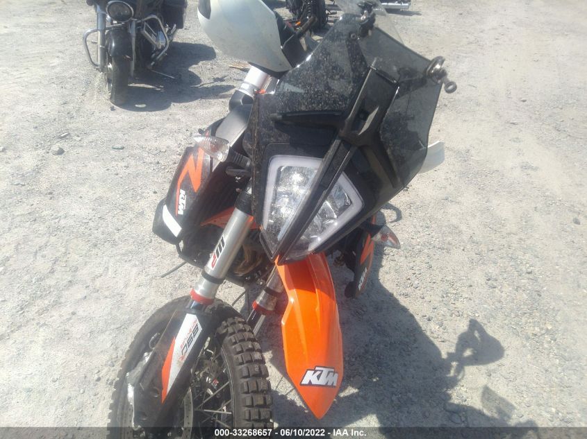 2021 KTM 890 ADVENTURE R VBKTR640XMM822396