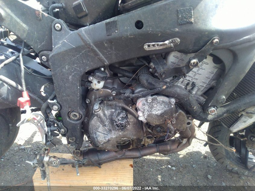 2015 KAWASAKI ZX636 E JKBZXJE11FA015318
