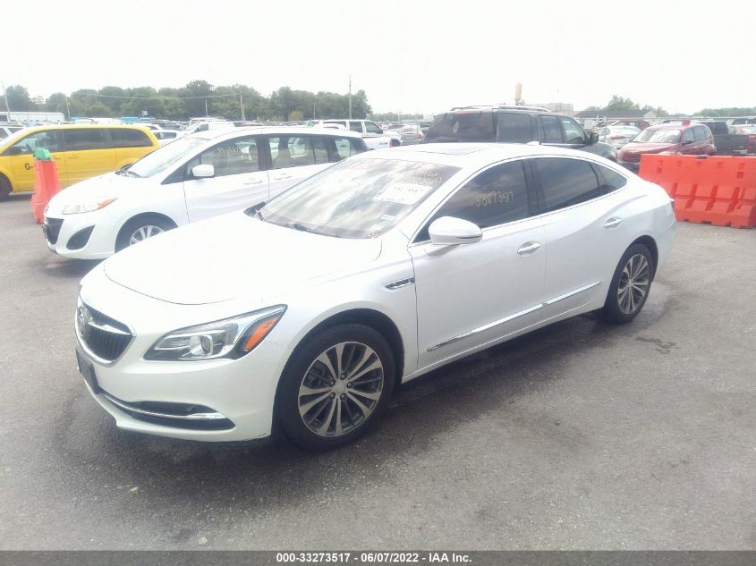 2017 BUICK LACROSSE ESSENCE 1G4ZP5SS3HU145239