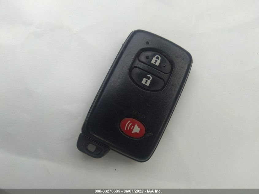 2015 TOYOTA PRIUS FOUR JTDKN3DU8F0470018