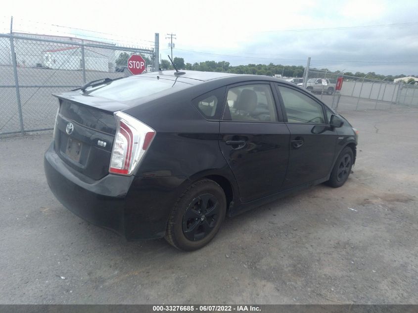 2015 TOYOTA PRIUS FOUR JTDKN3DU8F0470018