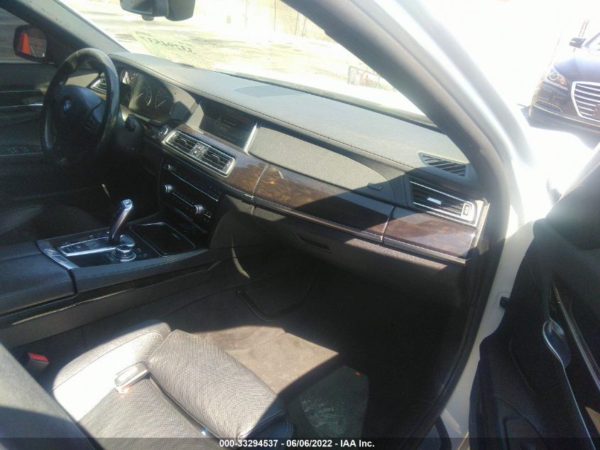 2013 BMW 7 SERIES 740I WBAYA6C53DD143806