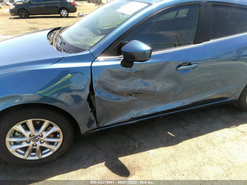 2018 MAZDA MAZDA3 4-DOOR SPORT 3MZBN1U70JM233217