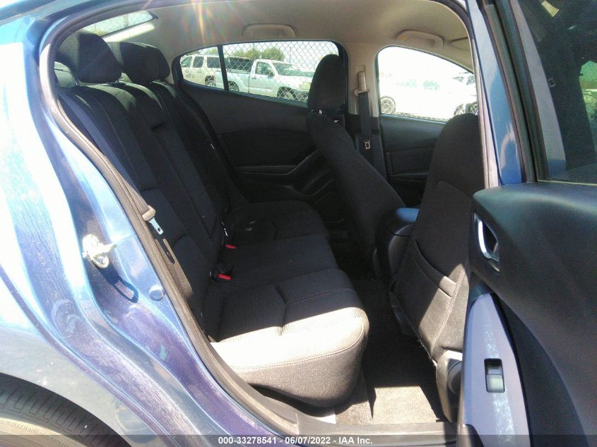 2018 MAZDA MAZDA3 4-DOOR SPORT 3MZBN1U70JM233217