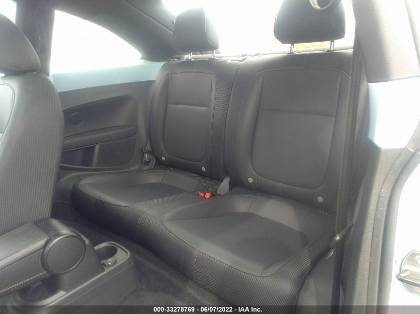 2013 VOLKSWAGEN BEETLE COUPE 2.5L W/SUN 3VWJX7AT0DM662324