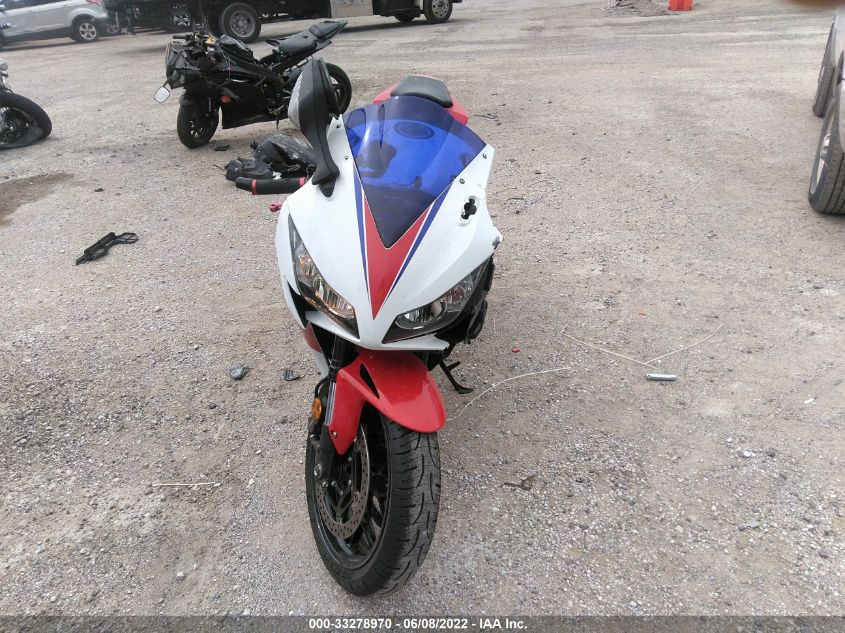 2015 HONDA CBR1000 RR JH2SC5908FK700286