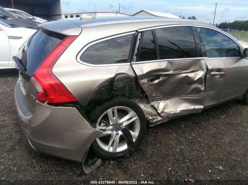 2015 VOLVO V60 T5 DRIVE-E PLATINUM YV140MED5F1206027