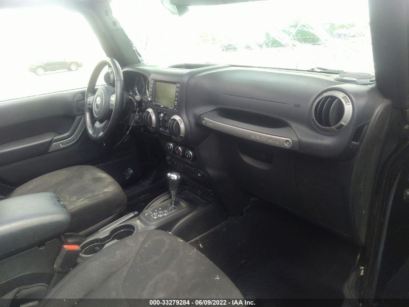2015 JEEP WRANGLER UNLIMITED SPORT 1C4BJWDG3FL740276
