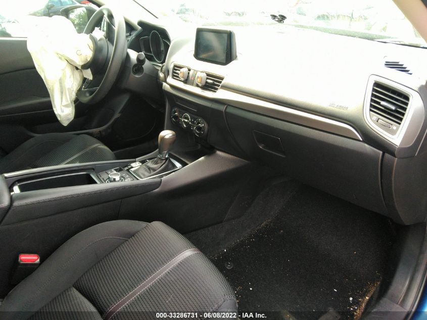 2018 MAZDA MAZDA3 4-DOOR SPORT 3MZBN1U77JM217662