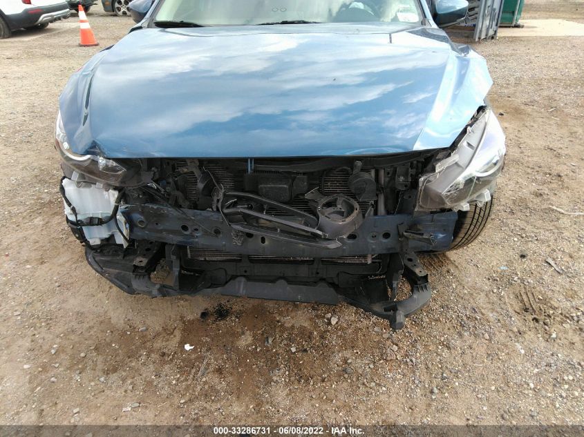 2018 MAZDA MAZDA3 4-DOOR SPORT 3MZBN1U77JM217662