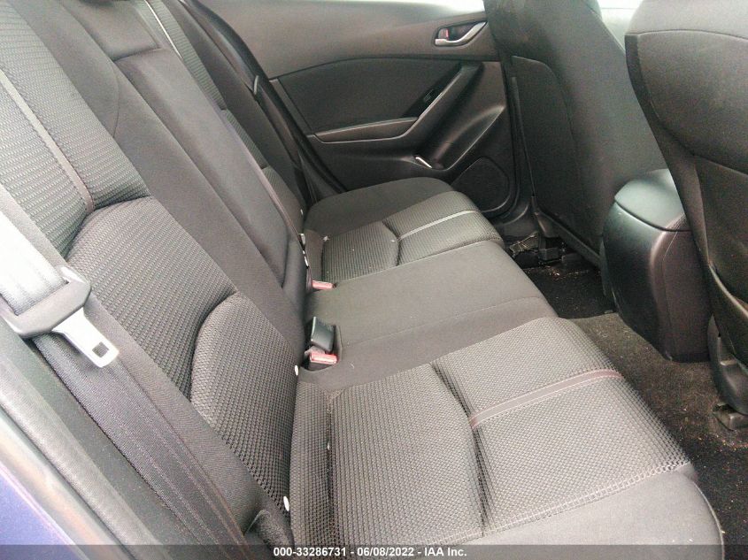 2018 MAZDA MAZDA3 4-DOOR SPORT 3MZBN1U77JM217662
