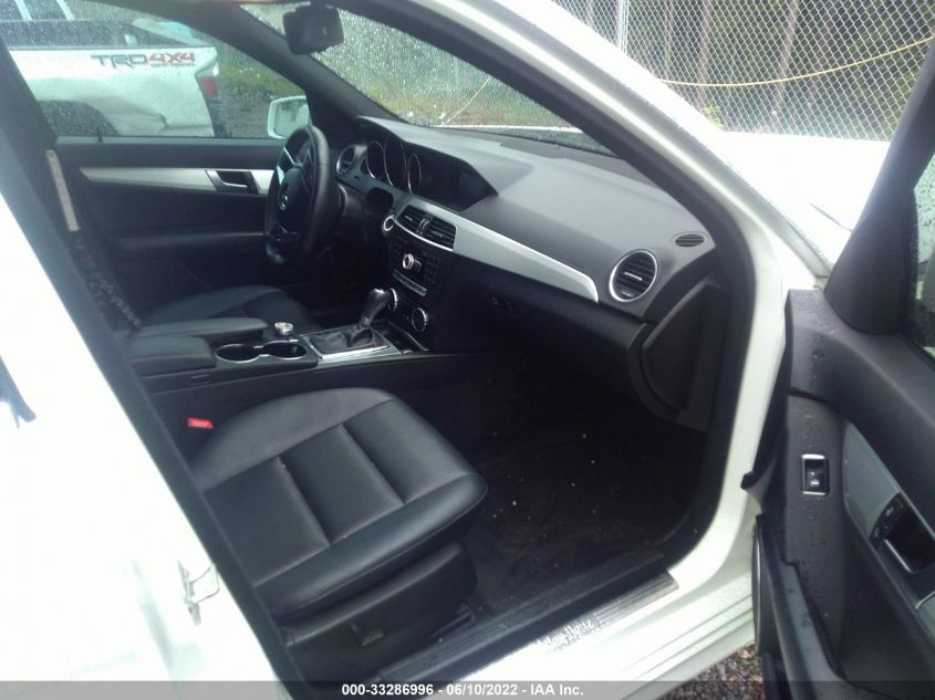 2013 MERCEDES-BENZ C-CLASS C 250 WDDGF4HB7DA785410