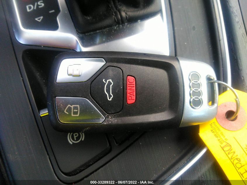 2018 AUDI A4 PREMIUM WAUKMAF49JA090660