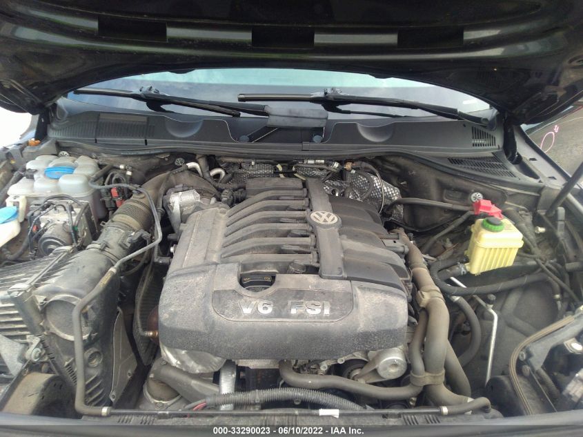 2015 VOLKSWAGEN TOUAREG LUX WVGEF9BP3FD005595