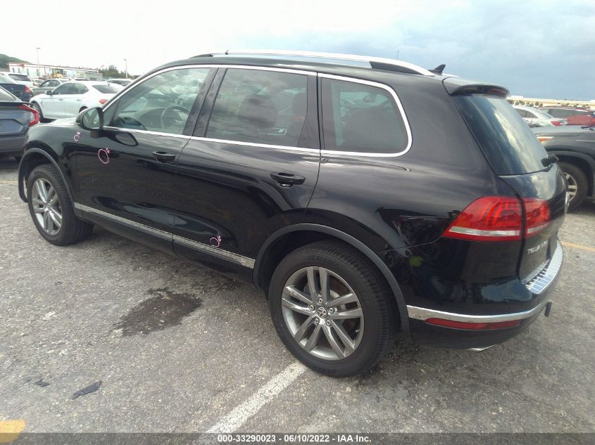 2015 VOLKSWAGEN TOUAREG LUX WVGEF9BP3FD005595