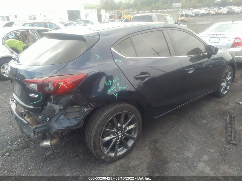 2018 MAZDA MAZDA3 5-DOOR TOURING 3MZBN1L32JM271157