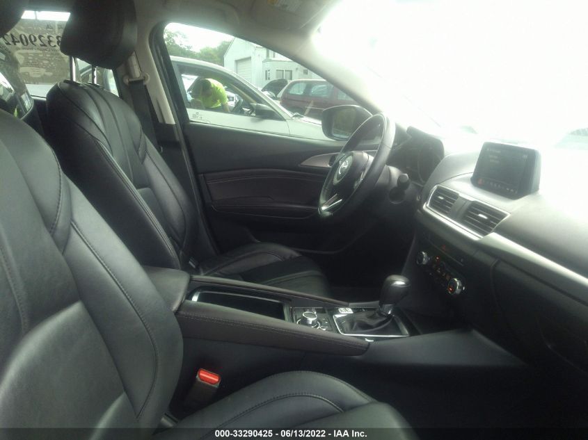 2018 MAZDA MAZDA3 5-DOOR TOURING 3MZBN1L32JM271157