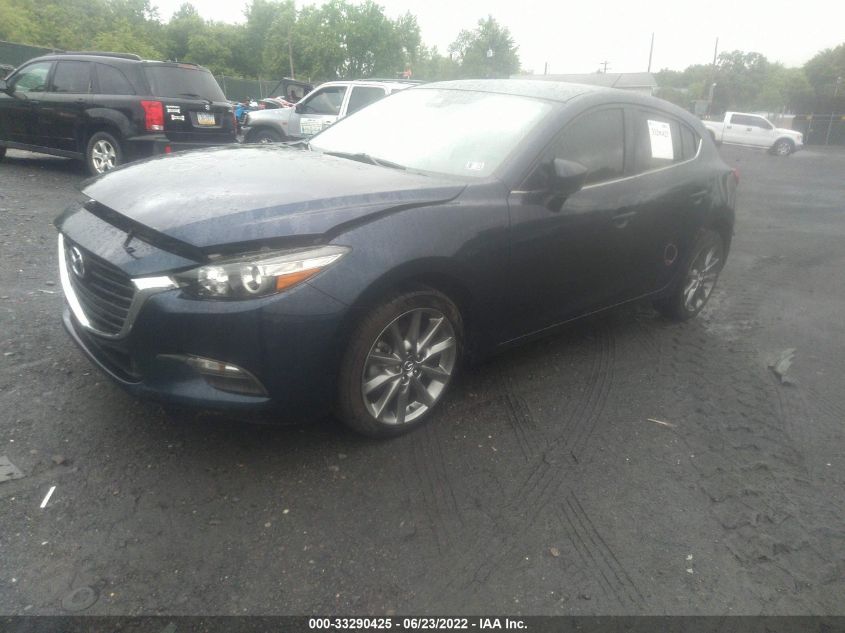 2018 MAZDA MAZDA3 5-DOOR TOURING 3MZBN1L32JM271157