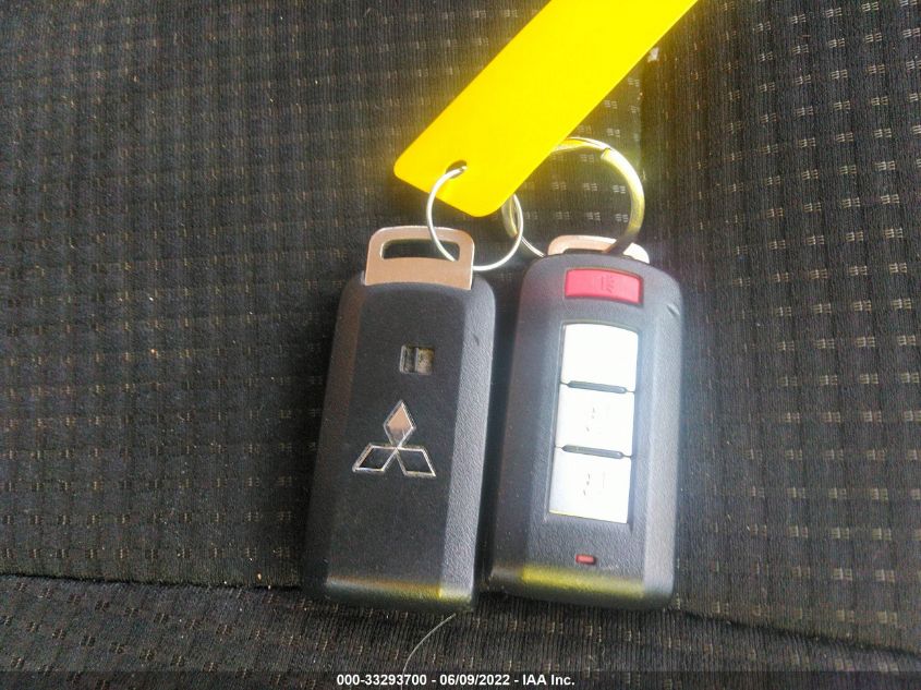 2015 MITSUBISHI MIRAGE ES/RF ML32A4HJ6FH002648