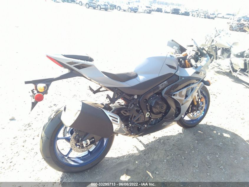 2022 SUZUKI GSX-R1000 R JS1DM11M7N7100019