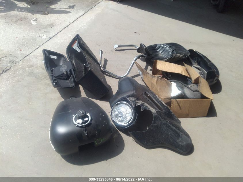 2020 HARLEY-DAVIDSON FLHX 1HD1KBC1XLB632817
