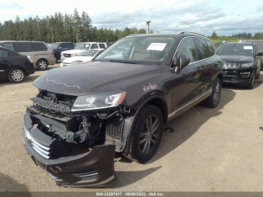 2015 VOLKSWAGEN TOUAREG LUX WVGEF9BP8FD002594
