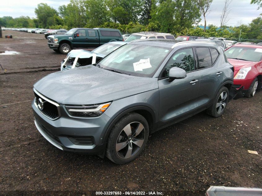 2019 VOLVO XC40 MOMENTUM YV4162UKXK2055540