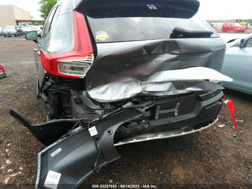 2019 VOLVO XC40 MOMENTUM YV4162UKXK2055540