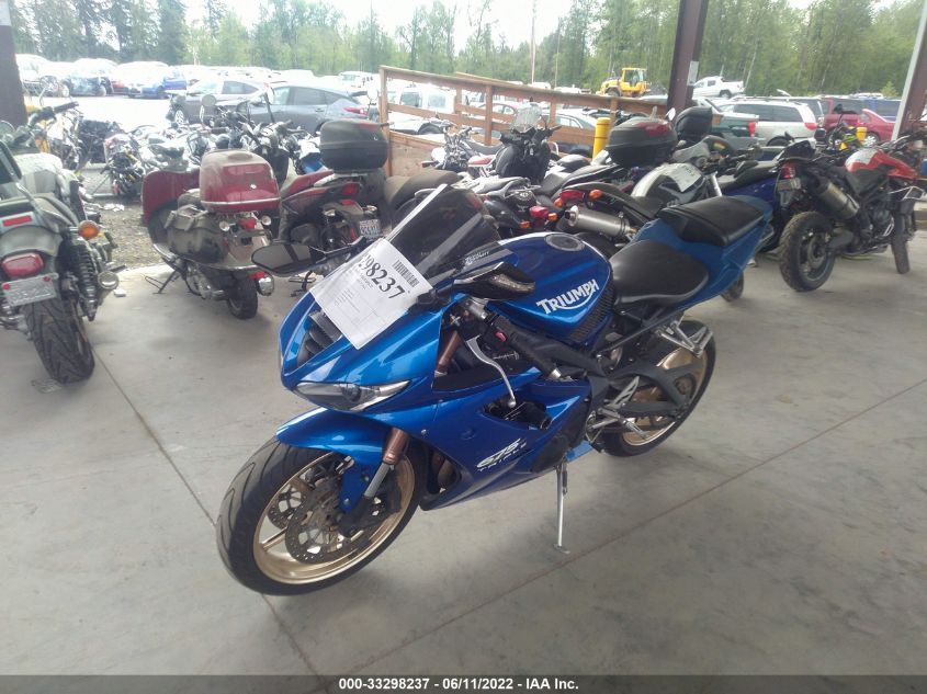 2011 TRIUMPH MOTORCYCLE DAYTONA 675 SMTD00NS4BT482681