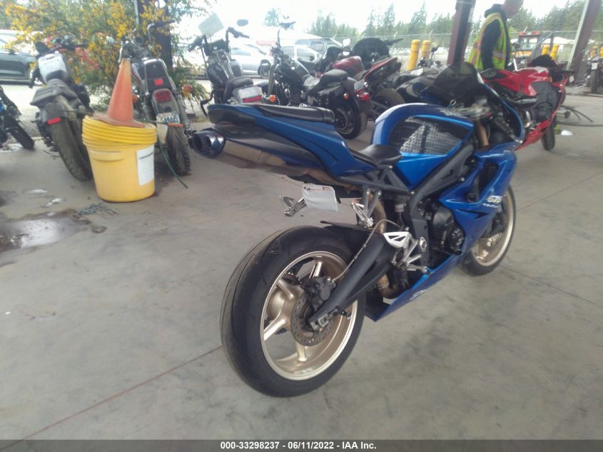 2011 TRIUMPH MOTORCYCLE DAYTONA 675 SMTD00NS4BT482681