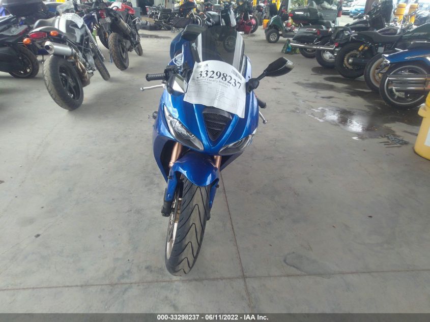 2011 TRIUMPH MOTORCYCLE DAYTONA 675 SMTD00NS4BT482681