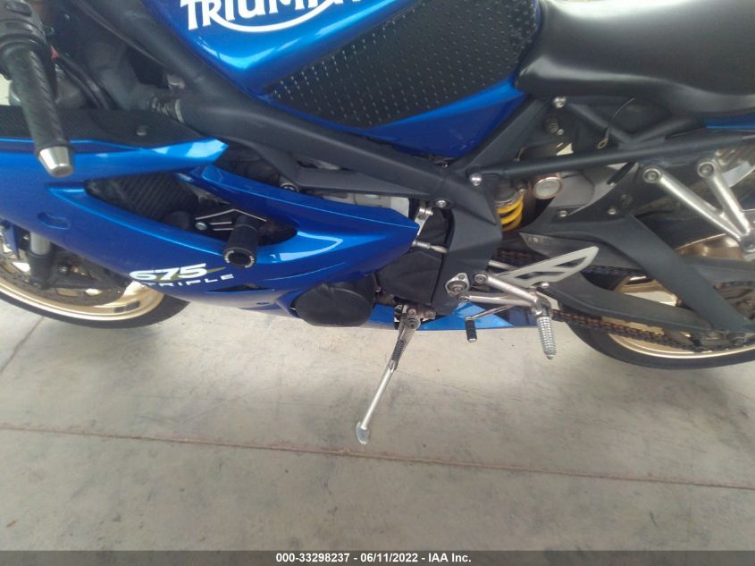 2011 TRIUMPH MOTORCYCLE DAYTONA 675 SMTD00NS4BT482681