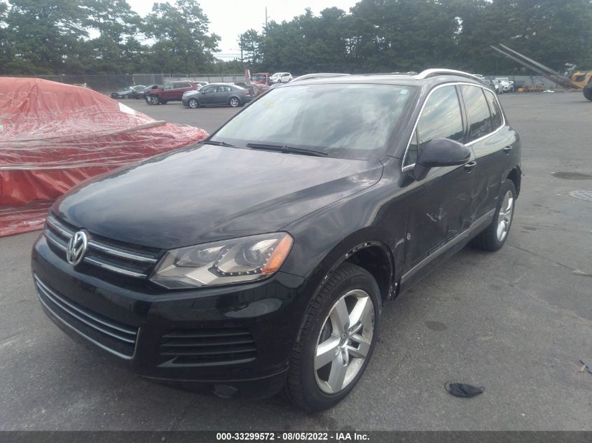 2013 VOLKSWAGEN TOUAREG LUX WVGEP9BPXDD003241