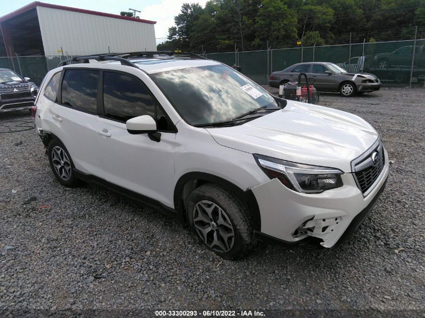 VIN JF2SKAJC6MH521671 2021 SUBARU FORESTER no.1