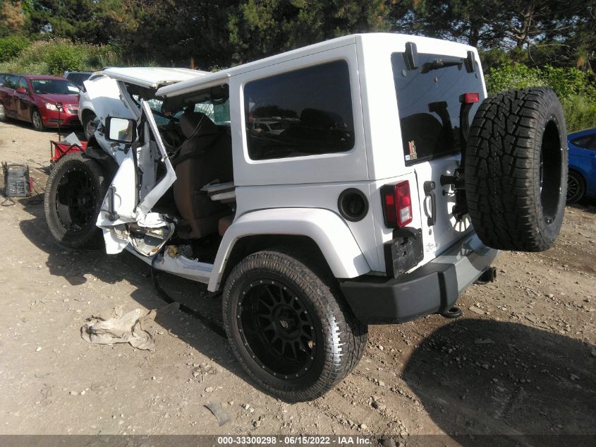 2014 JEEP WRANGLER UNLIMITED SAHARA 1C4BJWEG4EL109341