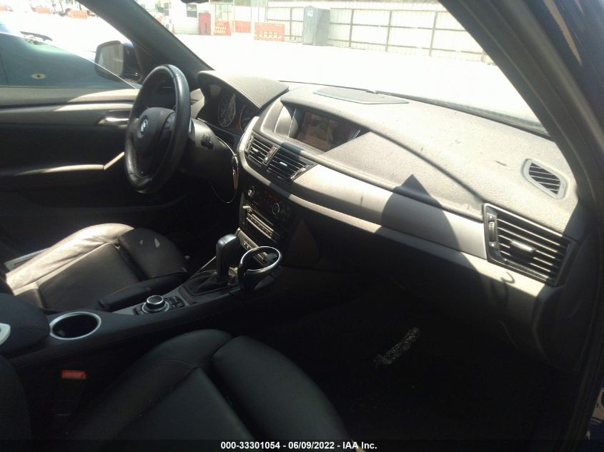 2015 BMW X1 XDRIVE35I WBAVM5C55FVV94561