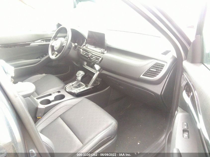 2021 KIA SELTOS SX KNDETCA21M7175188